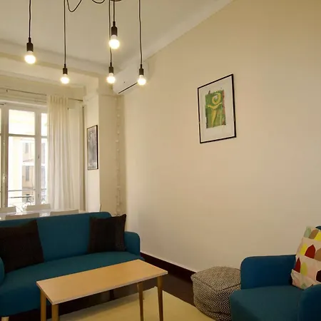 Authentique Et Spacieux 3 Pieces Apartment Beausoleil