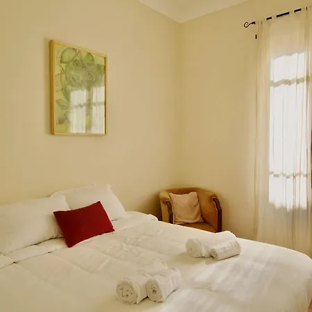 Appartement Authentique Et Spacieux 3 Pieces *